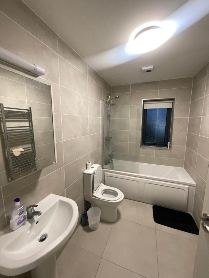 Private Room In A New Shared Apartment ماينوث المظهر الخارجي الصورة