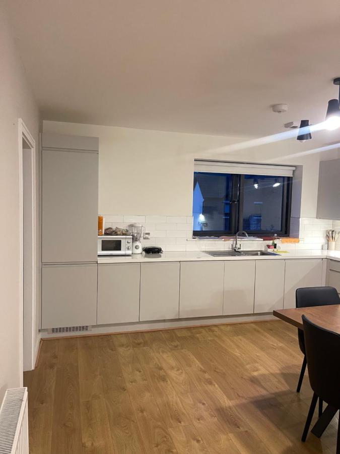 Private Room In A New Shared Apartment ماينوث المظهر الخارجي الصورة